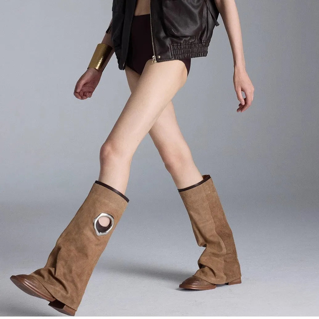 Women's all-matching mid heel knee-high boots in solid colour, square toe, black and apricot options