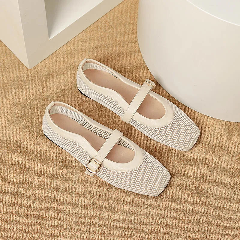 Women's low-heel mesh hiking pump in beige with buckle closure and square toe
