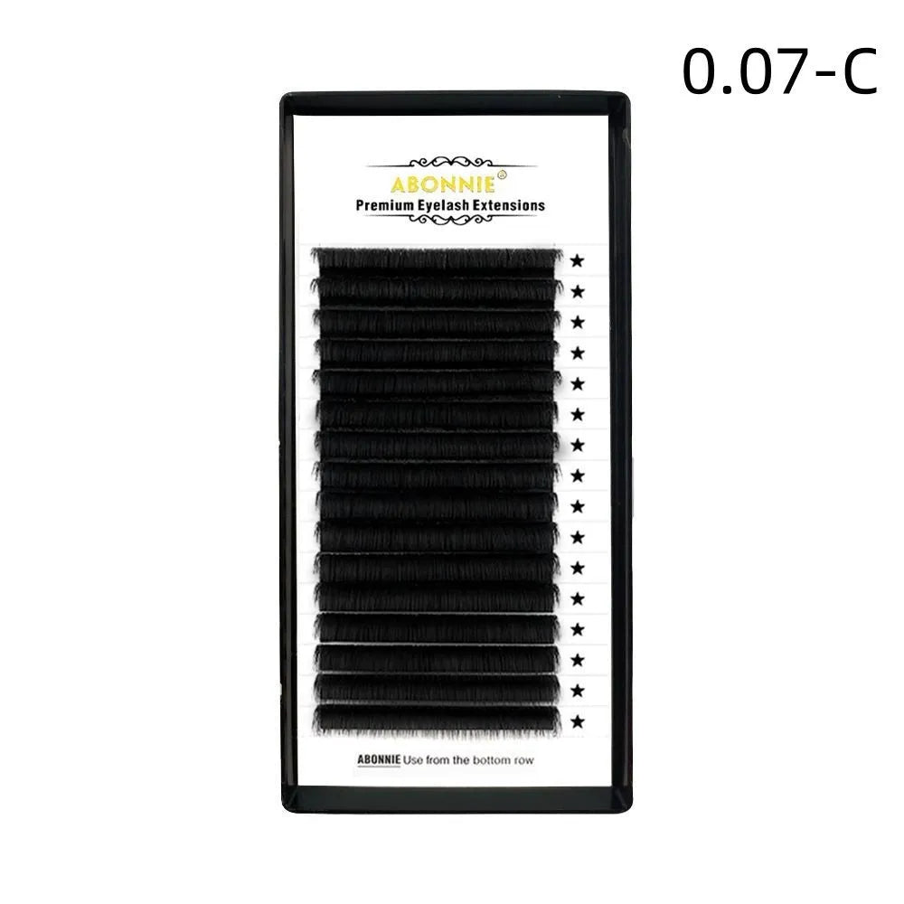 16-row dense false eyelashes in mink hair with matte round wool texture, lengths 8mm to 18mm