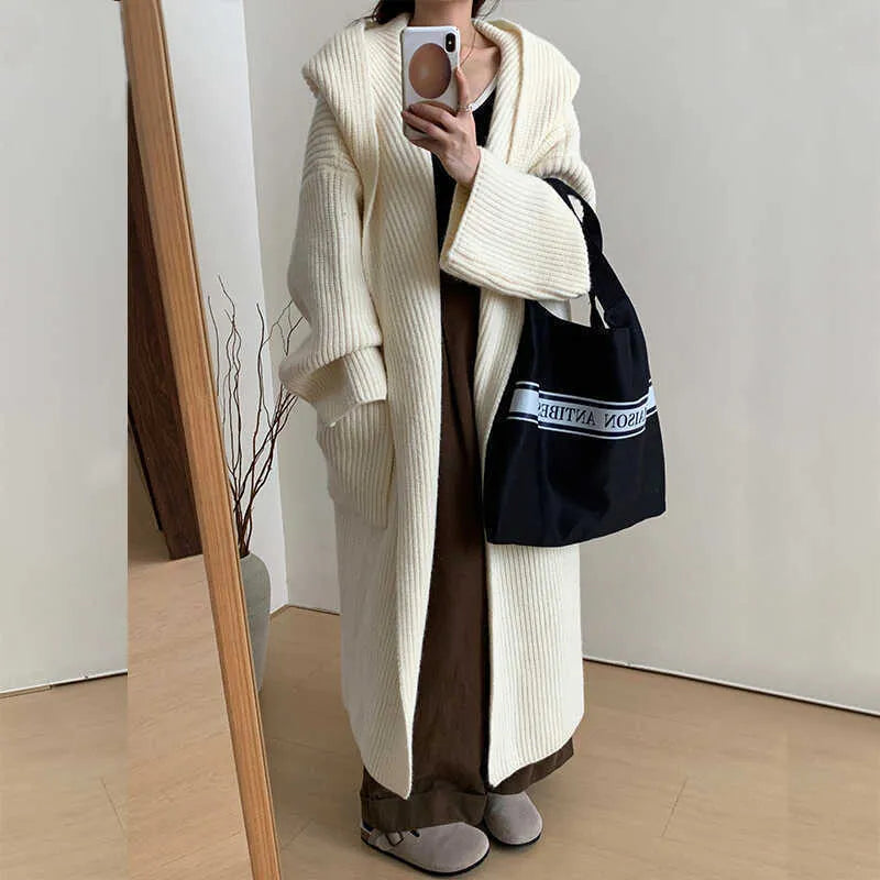 Women's loose hooded cardigan coat with raglan sleeves in acrylic fabric