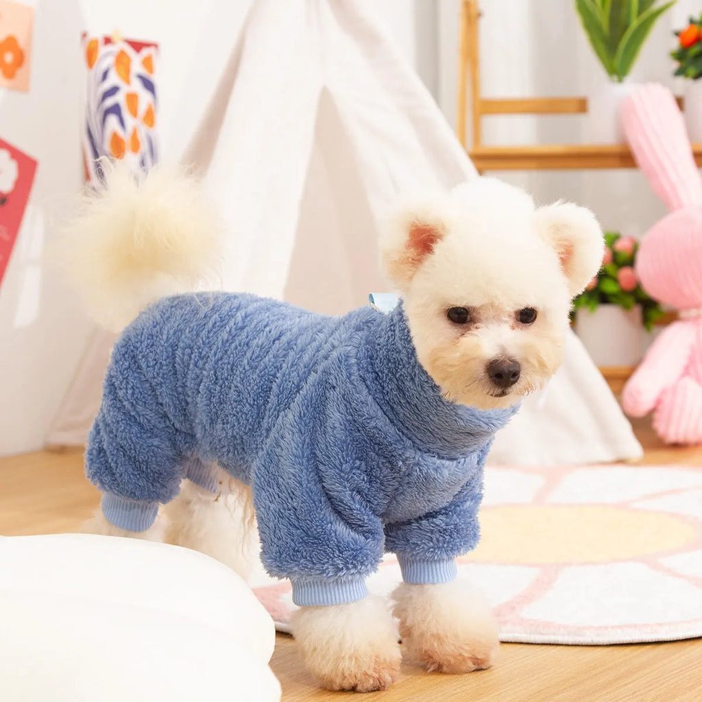 Four-legged dog clothing with double-sided plush fabric, high collar, and towing ring in khaki colour