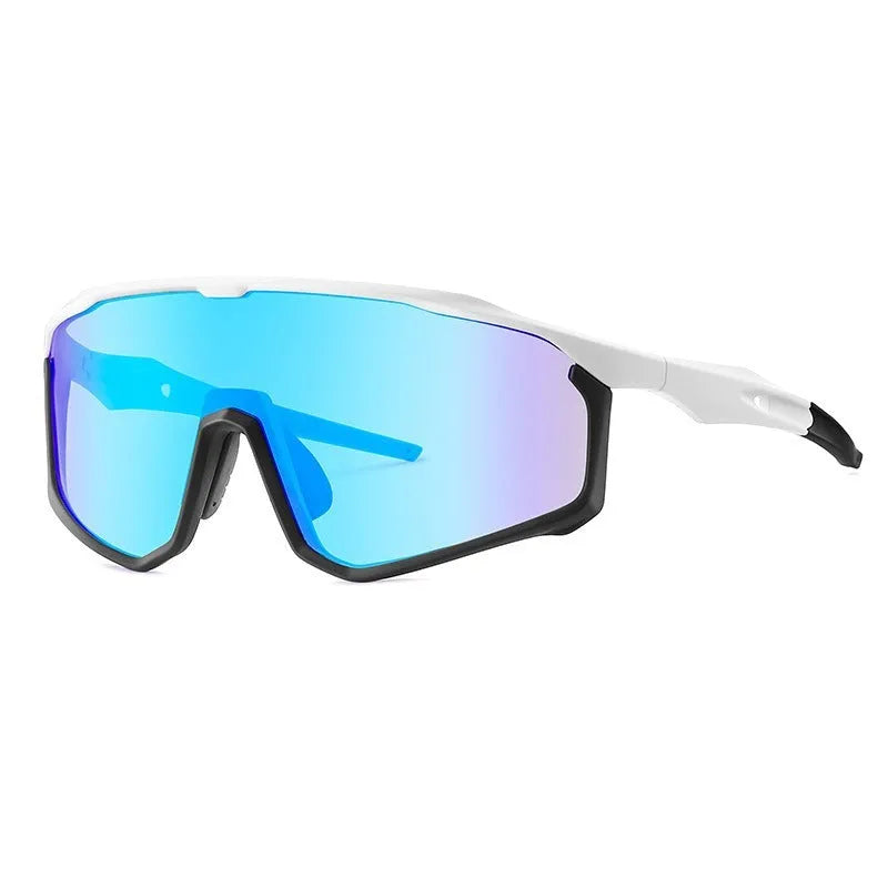 Colourful mountaineering goggles with full frame and UV-protective PC lenses for climbing and hiking.