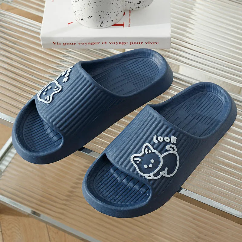 Women's thick-platform cat slippers in various colours on a non-slip EVA sole for indoor and outdoor use.