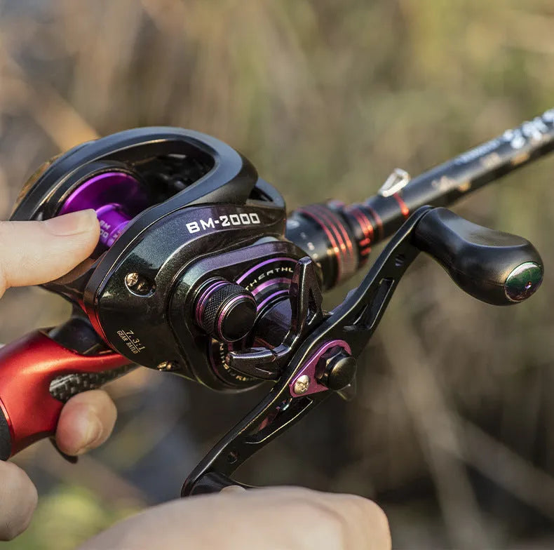 BM2000 fishing reel with colourful water drop design and magnetic brake system