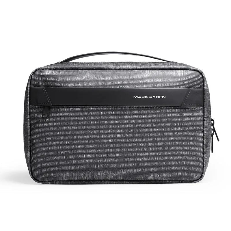 Multi-functional wet dry separation storage bag in Oxford cloth with 20L capacity for toiletries organisation