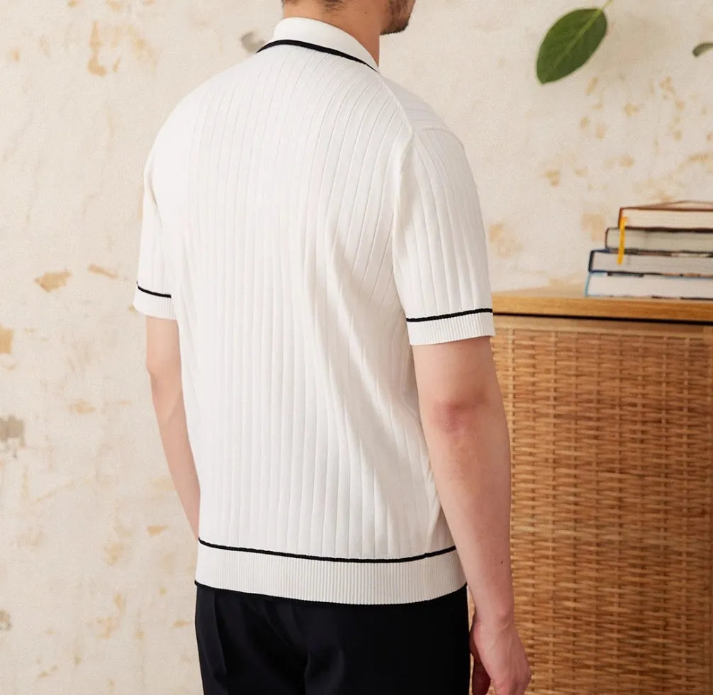 Slim fit lapel polo shirt in black with short sleeves and elastic knitting