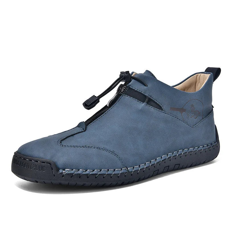 Men's casual leather shoes in black with rubber sole and 3-5cm mid heel
