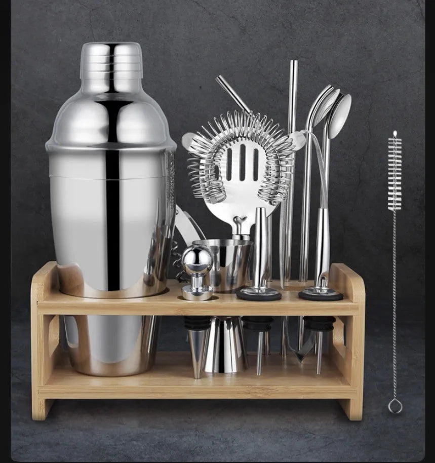 23-piece stainless steel cocktail set with acrylic shaker and bartending tools