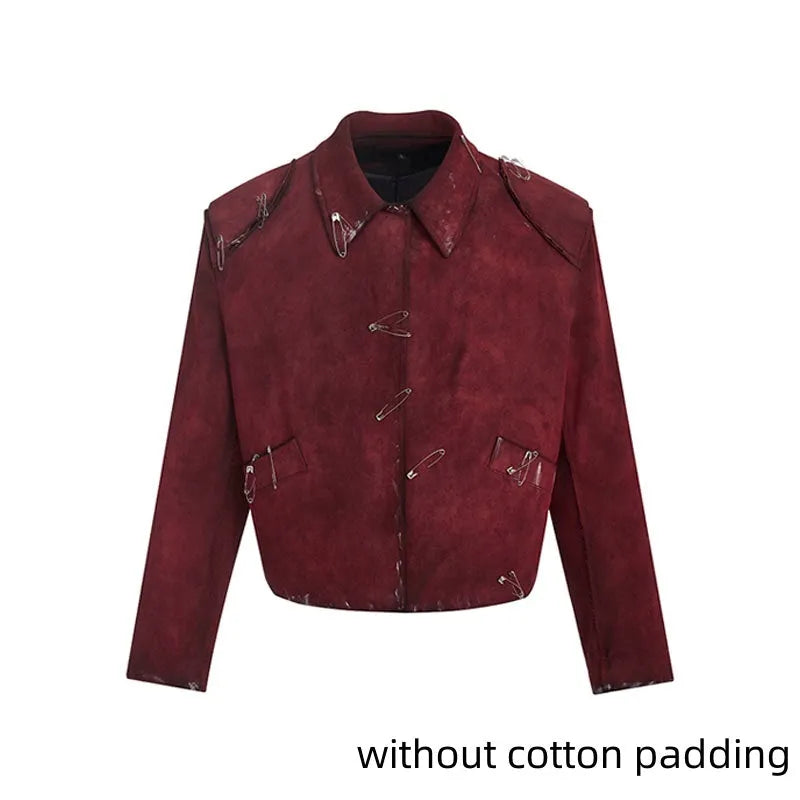 Men's thick quilted flocking jacket with lapel collar and decorative pin in red, loose fit