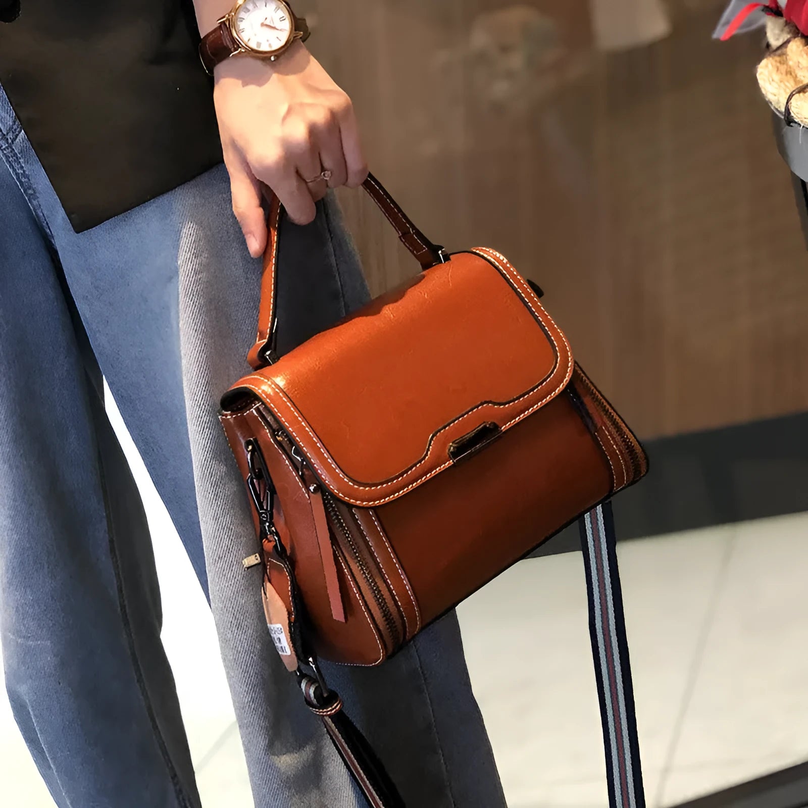 Genuine leather women's messenger bag in horizontal square shape with multiple pockets and double shoulder straps