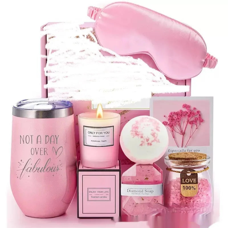 Soy wax aromatherapy candle bath set gift box in modern simplicity style with multiple colour suit options.