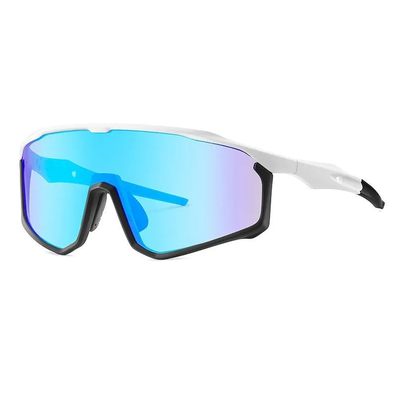 Colourful mountaineering goggles with full frame and UV-protective PC lenses for climbing and hiking.
