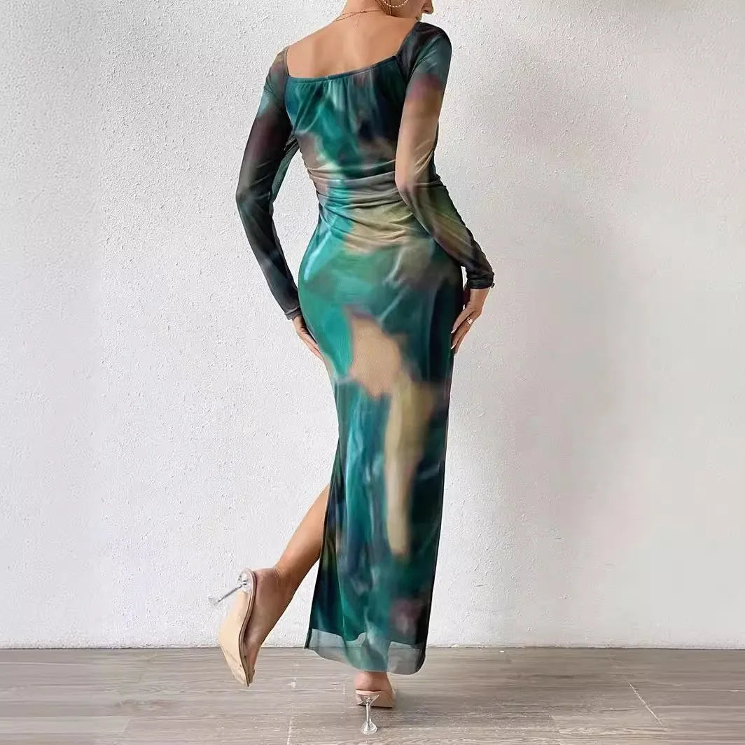 Printed pleated fishtail dress in mesh fabric with square collar and split design