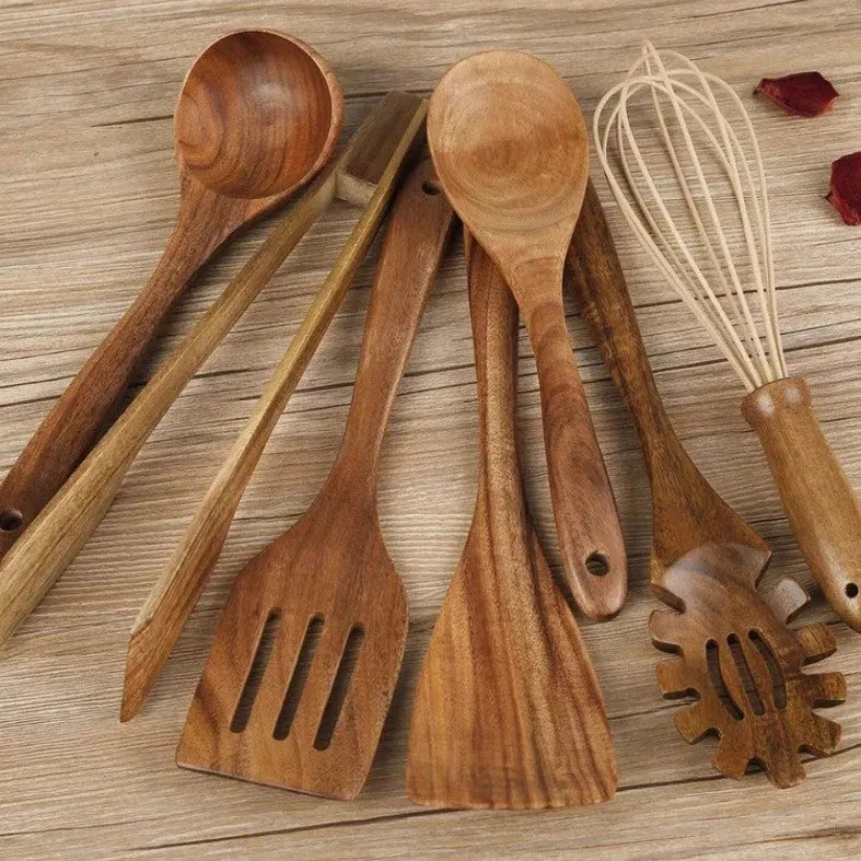 Seven-piece wooden cooking utensil set with spoon and shovel designs for non-stick pans