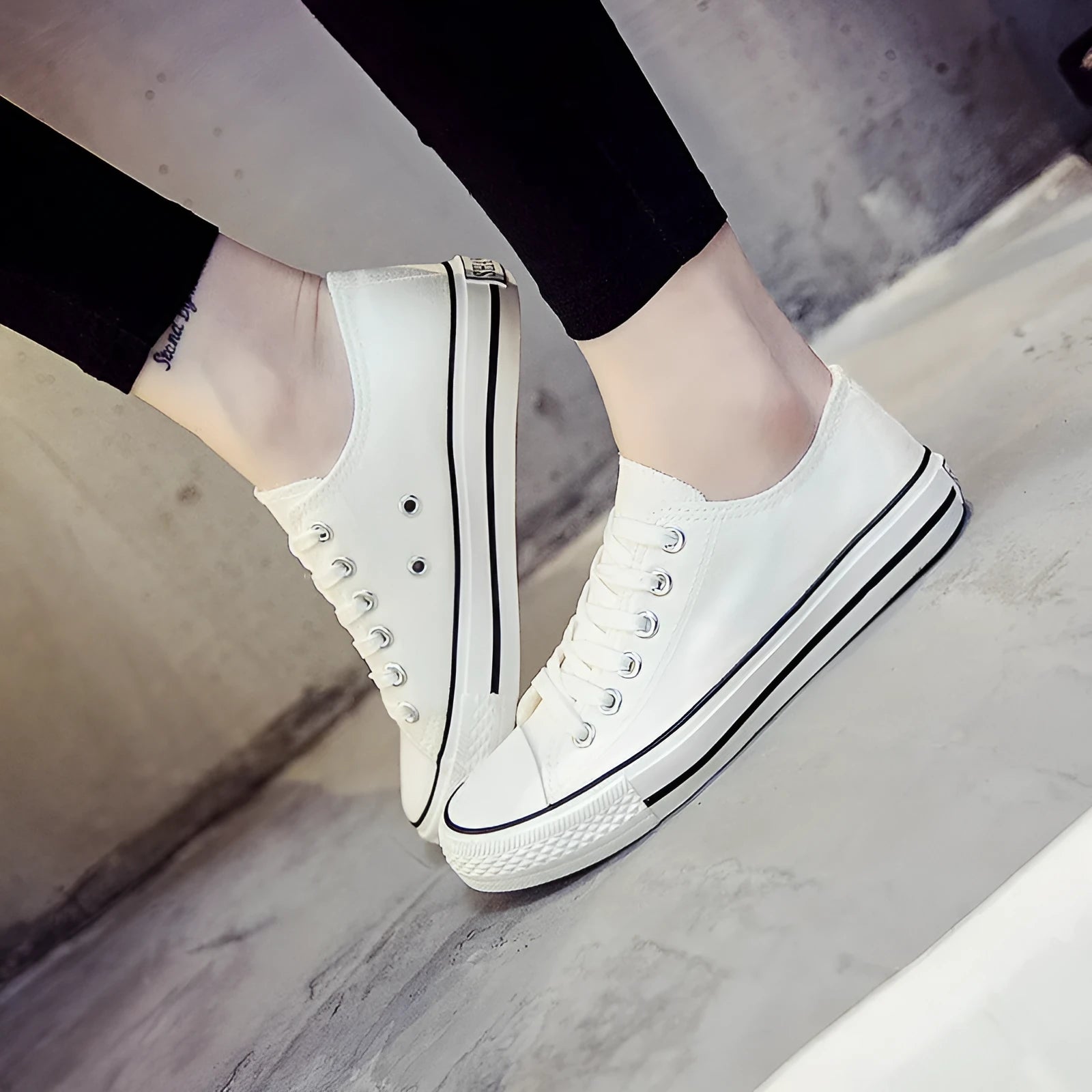 Women's solid colour casual canvas shoes in lace-up style on a white background.