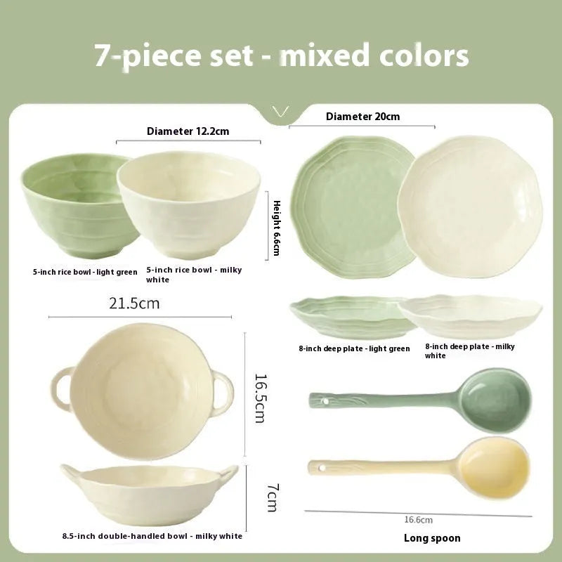 Solid colour ceramic tableware set with seven pieces in minimalist Japanese style design