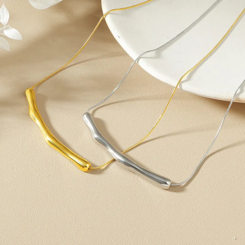 Women's titanium steel necklace with irregular pleated texture in gold or steel electroplated finish