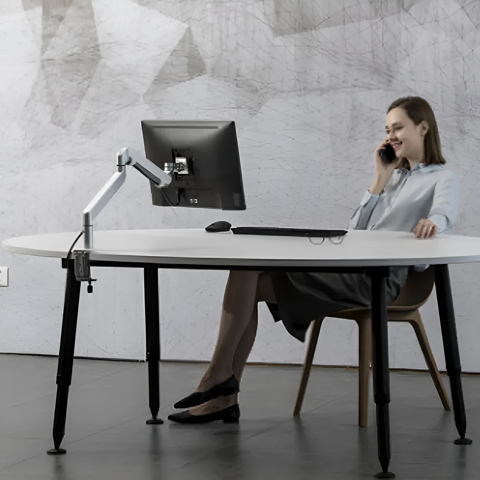 Aluminium alloy laptop stand with adjustable air pressure arm bracket in black and silver colours