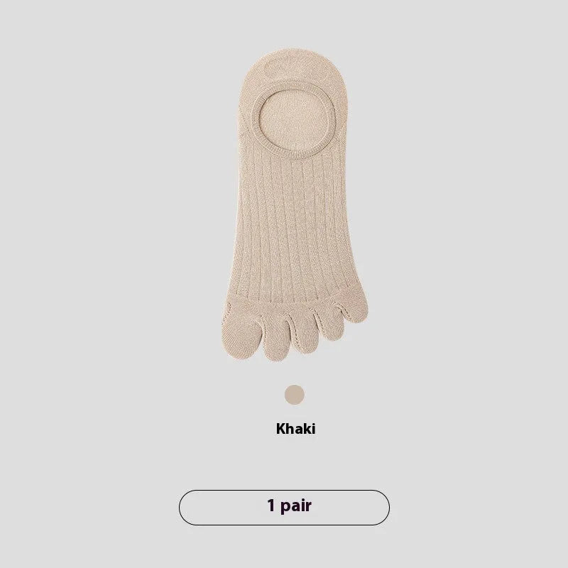 Men's five-finger invisible socks in modal fabric, shown in khaki colour.