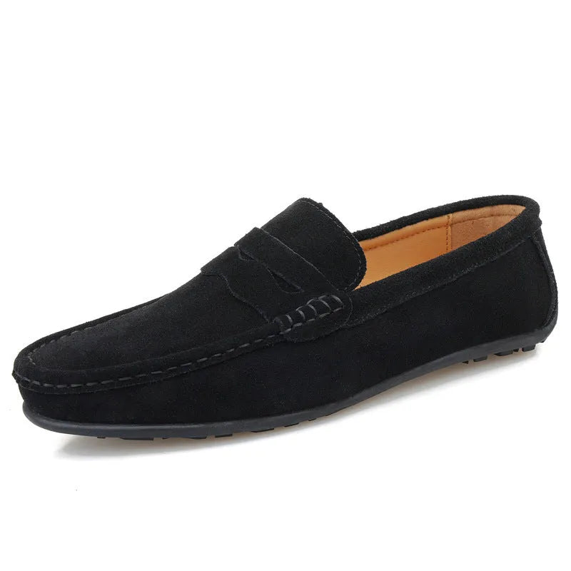 Men's suede loafers in solid colours with round toe and rubber sole