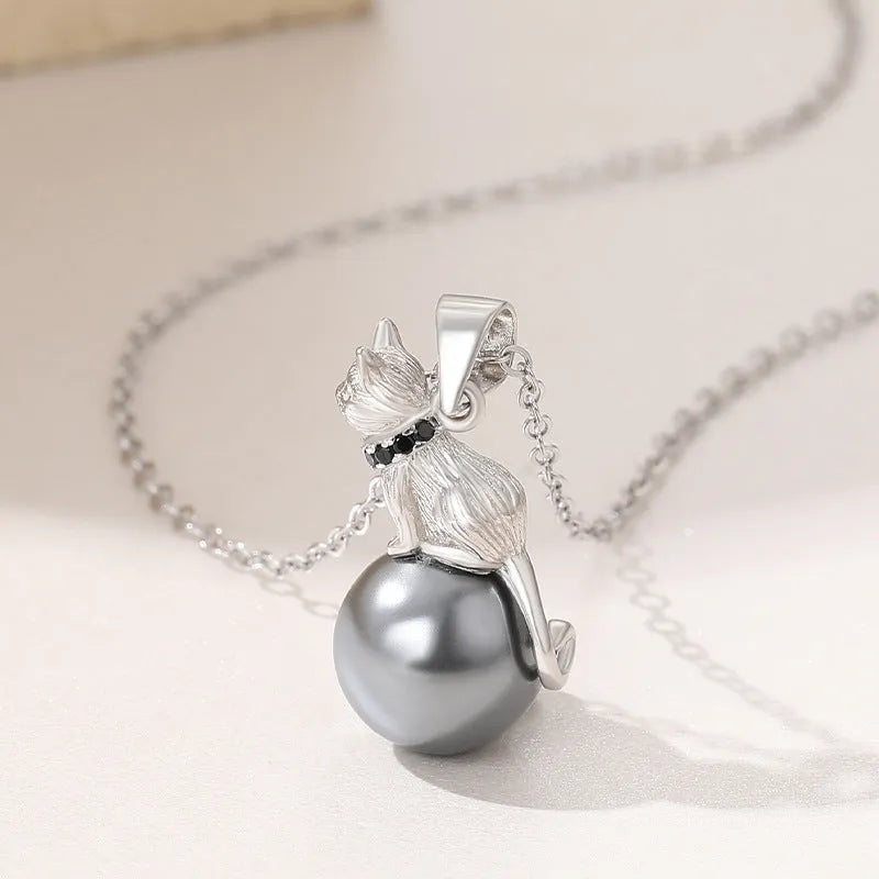 925 sterling silver cat pendant necklace with electroplated finish on clavicle-length chain