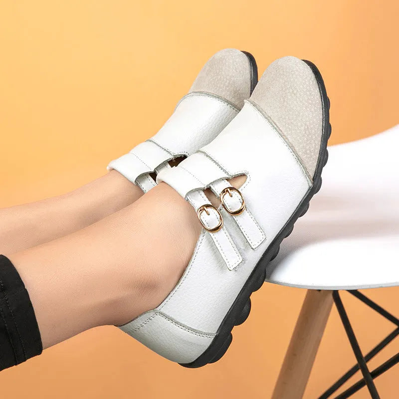 Men's low-top casual leather shoes with Velcro strap in multiple colours on a beef tendon sole.