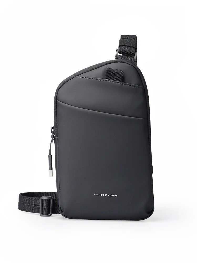 Men's simple black crossbody bag made from lightweight Oxford cloth.