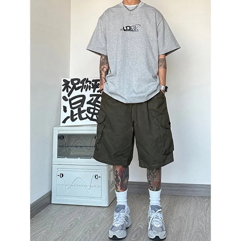 American style loose straight casual sports shorts in polyester with micro elasticity