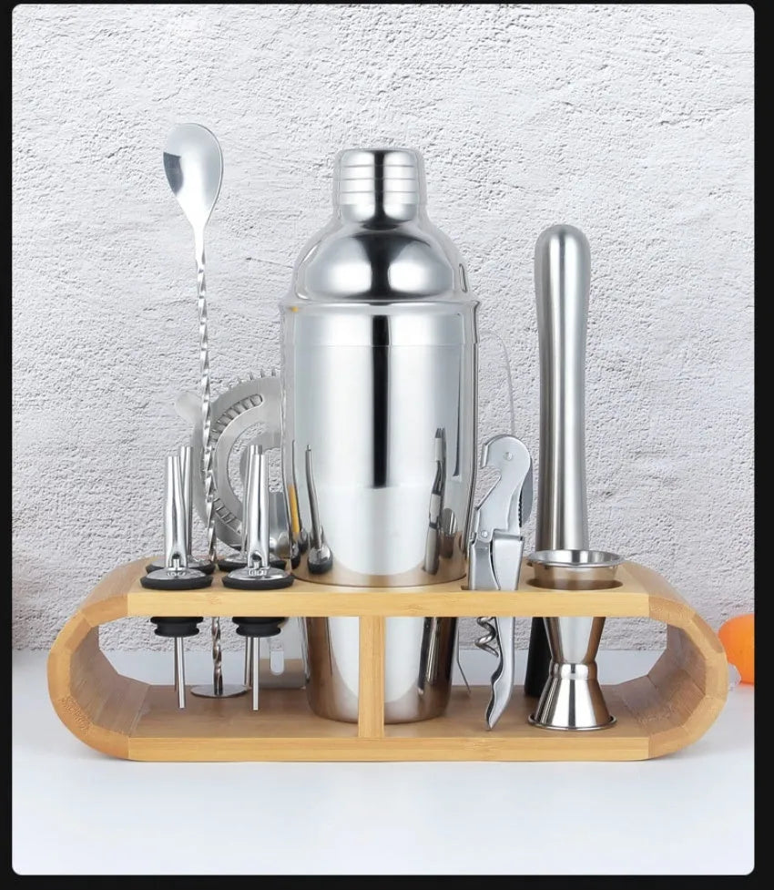 23-piece stainless steel cocktail set with acrylic shaker and bartending tools
