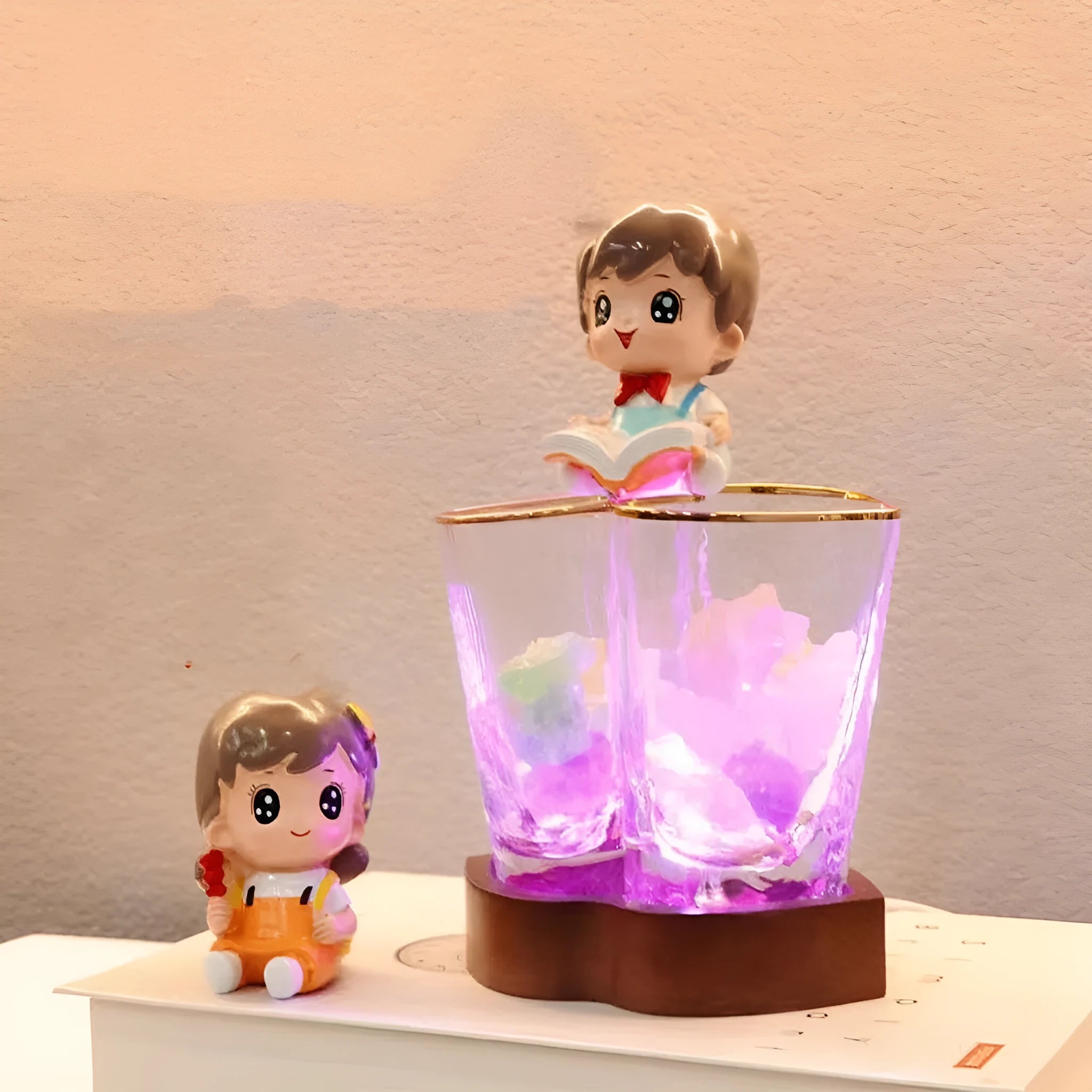 Heart-to-heart transparent crystal glass night lamp on beech wood base with USB cable