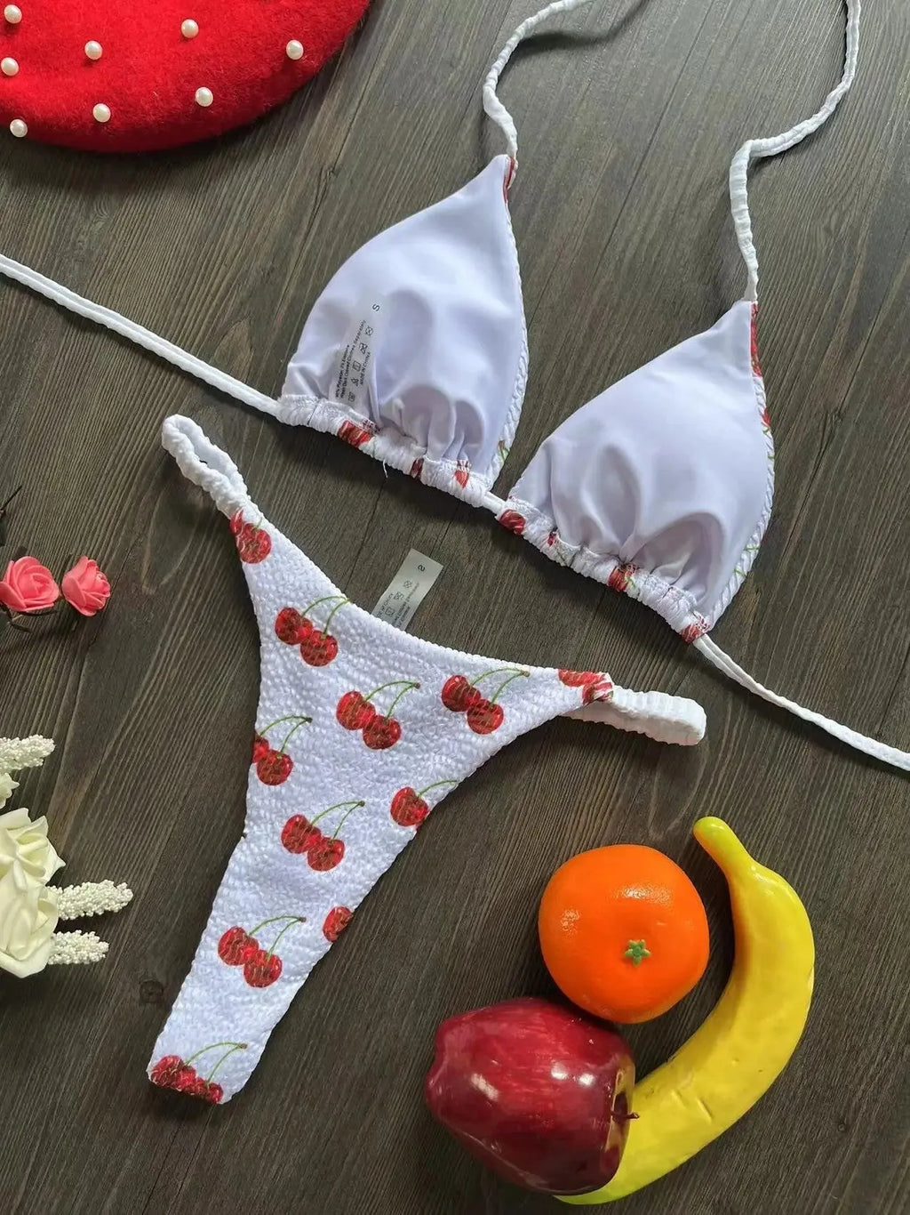 Women's quick-drying bikini swimsuit with cotton lining in three colour variants