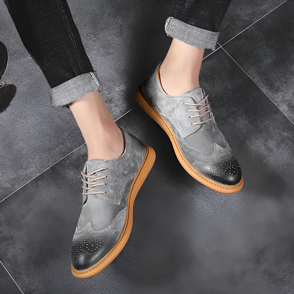 Men's black genuine leather lace-up business shoes with a low top and rubber sole.