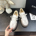 Women's vintage distressed leather casual sneakers with round toe and lace-up front