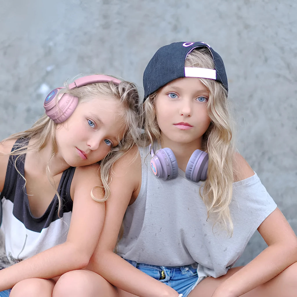 Wireless children's headphones with RGB LED lights in bunny pink colour
