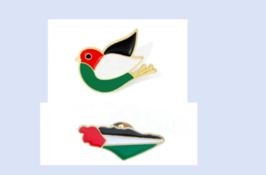 Square corrugated alloy brooch with Palestinian flag design on a neutral background