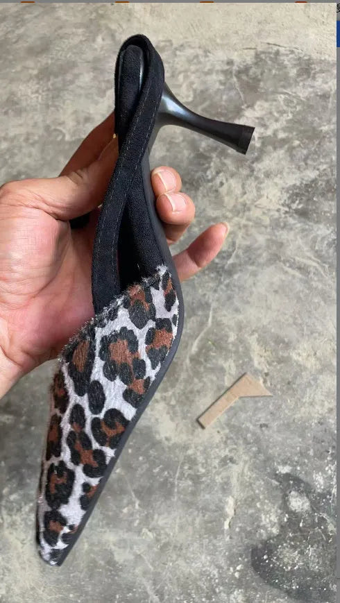 Leopard print suede women's sandals with a scattered pointed toe design