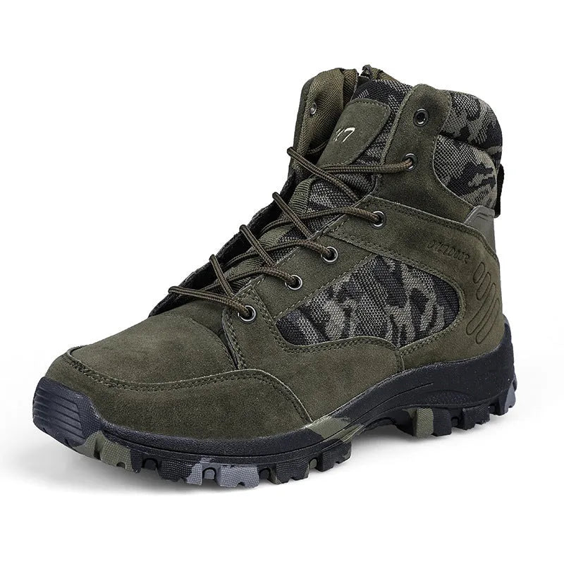 Men's black and camouflage high-top hiking shoes with artificial PU upper and metal eyelets