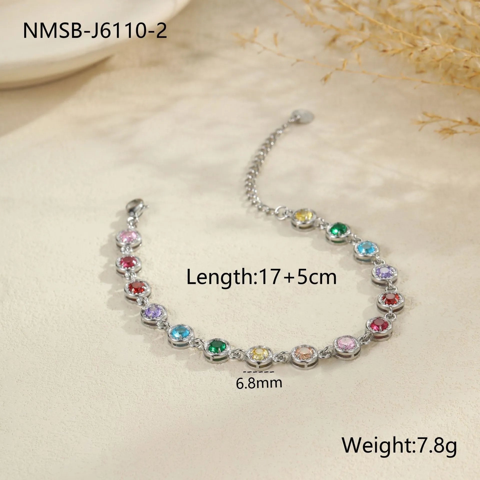 Women's 18K stainless steel bracelet in gold or silver with geometric heart, circle or square designs
