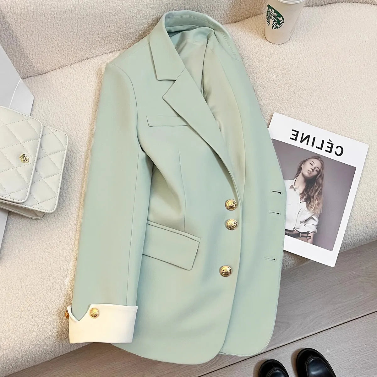 Women's loose fit Korean-style coat in milky white with pockets and regular long sleeves