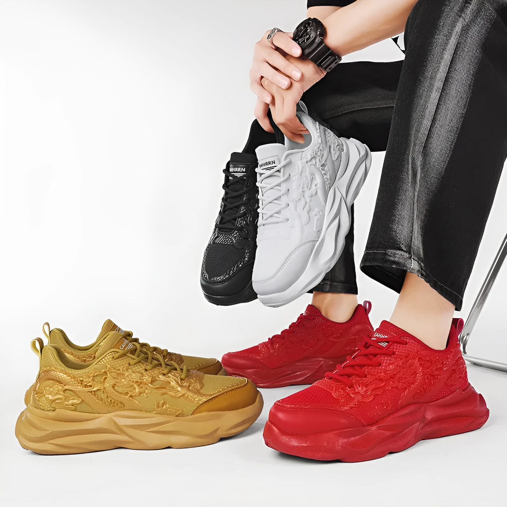 Casual fly knit sneakers in dragon colours with rubber sole for leisure activities