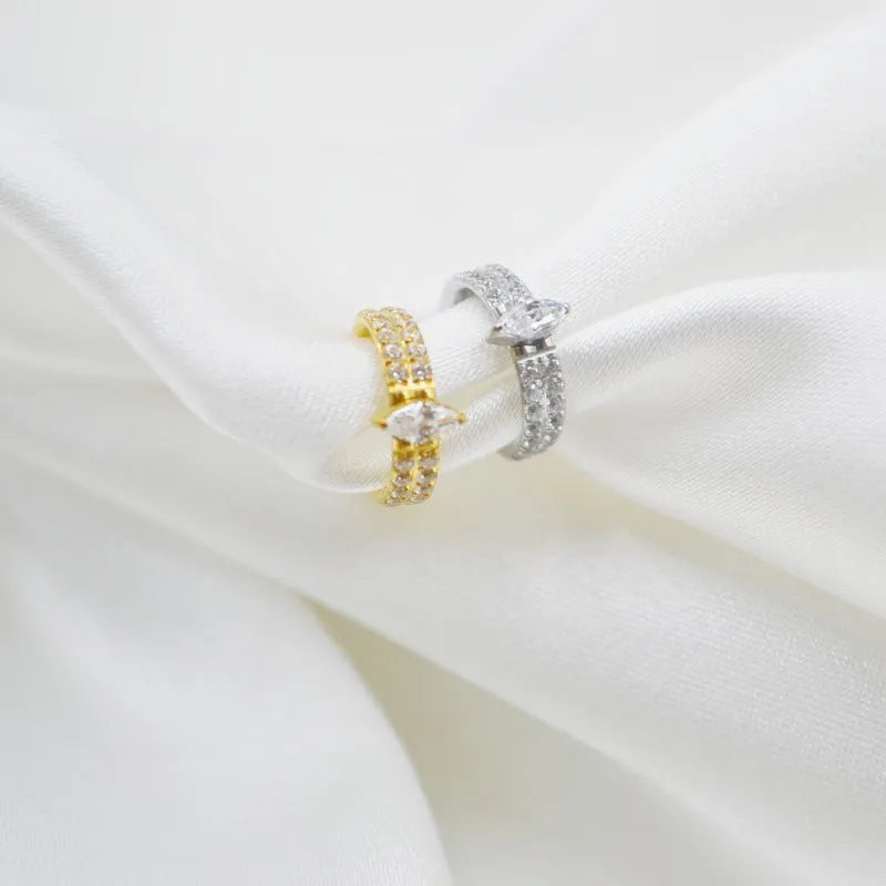 Ladies' heart-shaped zircon earrings in 316 titanium steel with diamond treatment