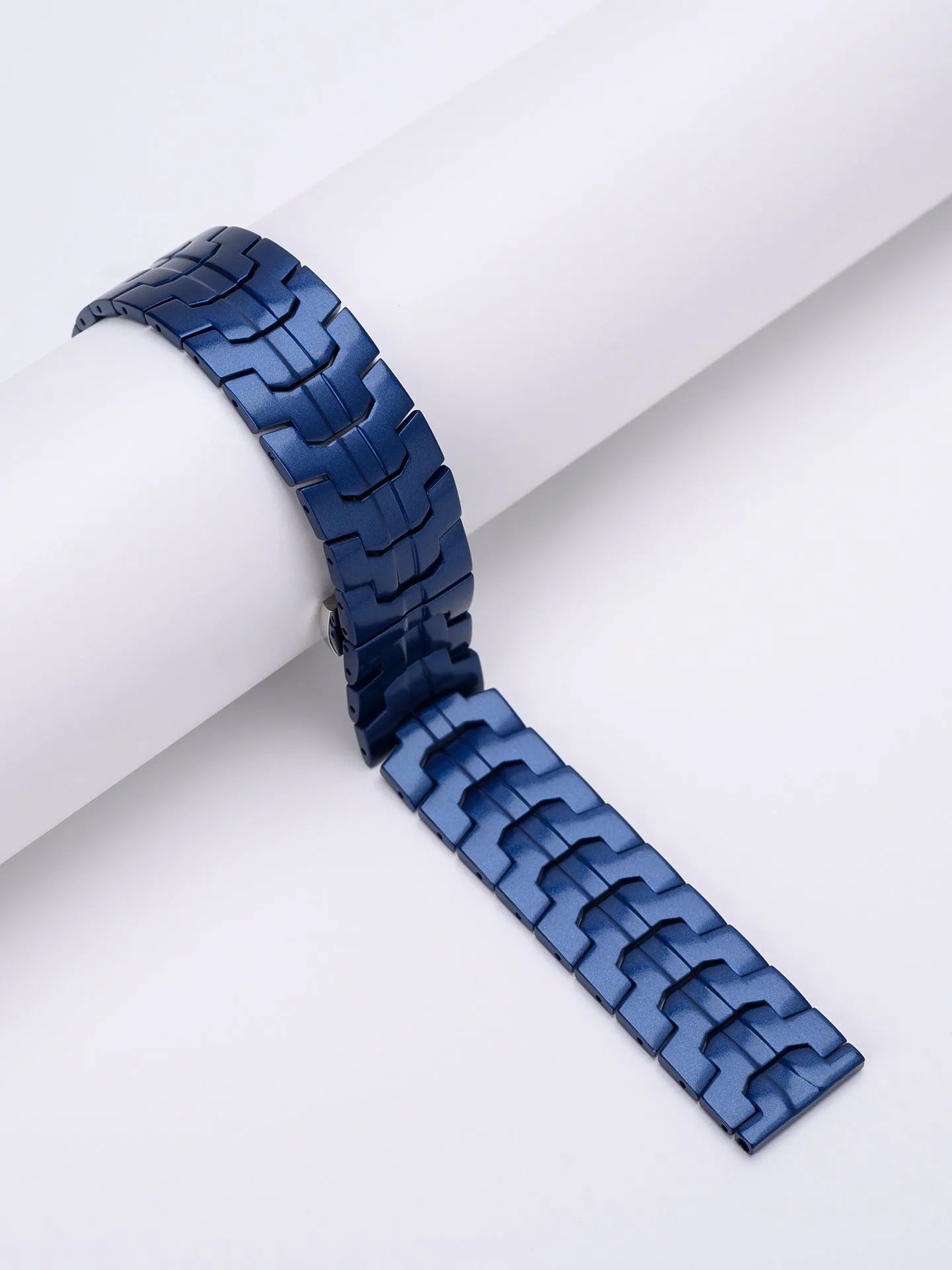Stainless steel watch band for Samsung Galaxy Watch showing silver and black colour options with universal lug connectors