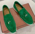 Gommino slip-on loafers with round toe and rubber sole in various colours