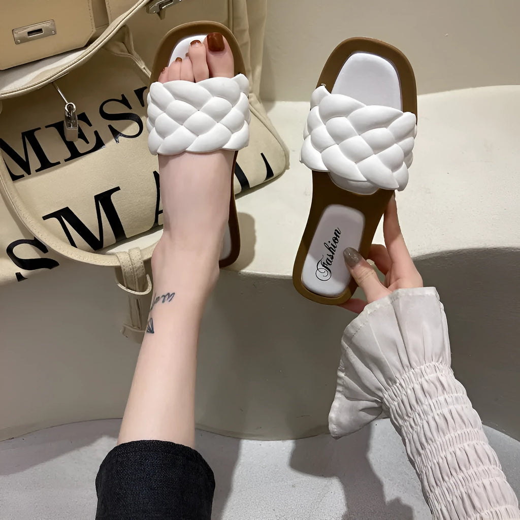 Women's plaid pattern PVC beach sandals with thick non-slip soles in white, green, black, or orange