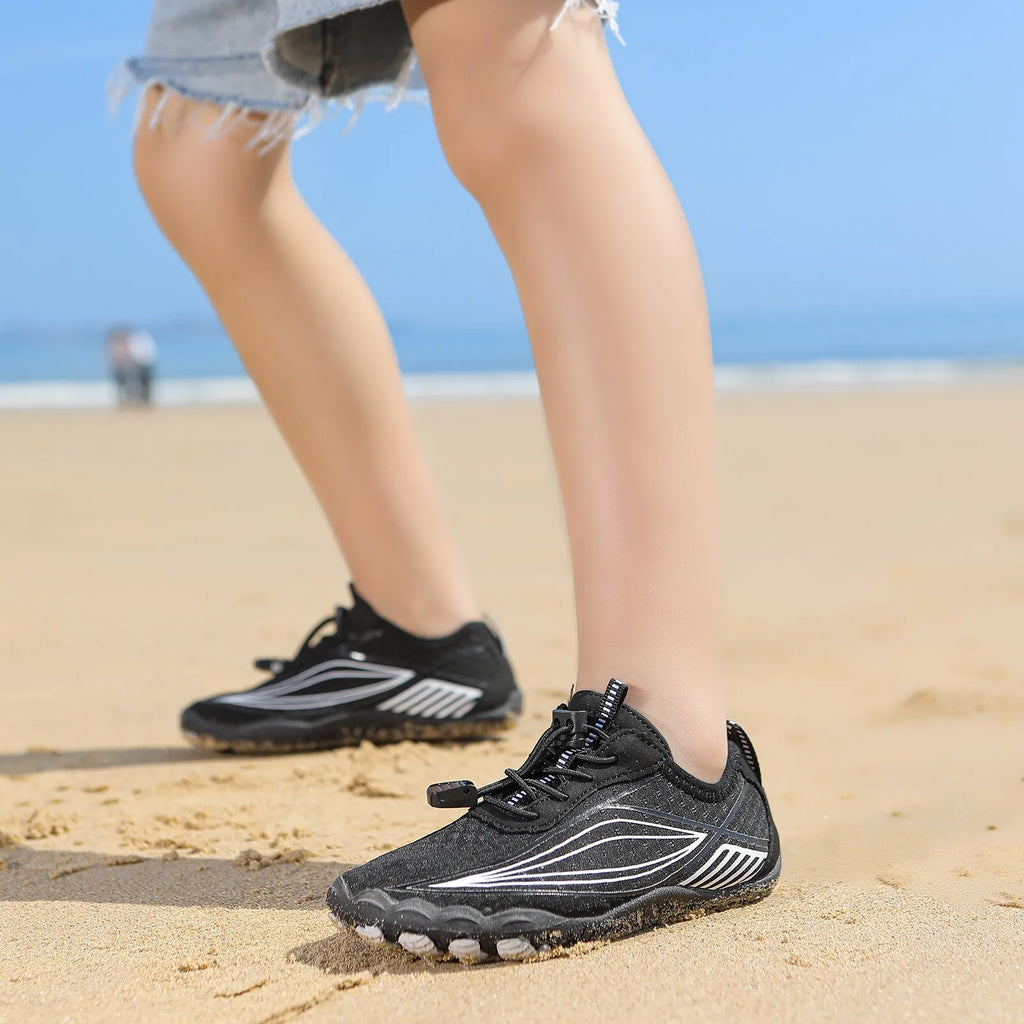 Children's quick-drying wading shoes with non-slip rubber soles for beach sports in multiple colour options