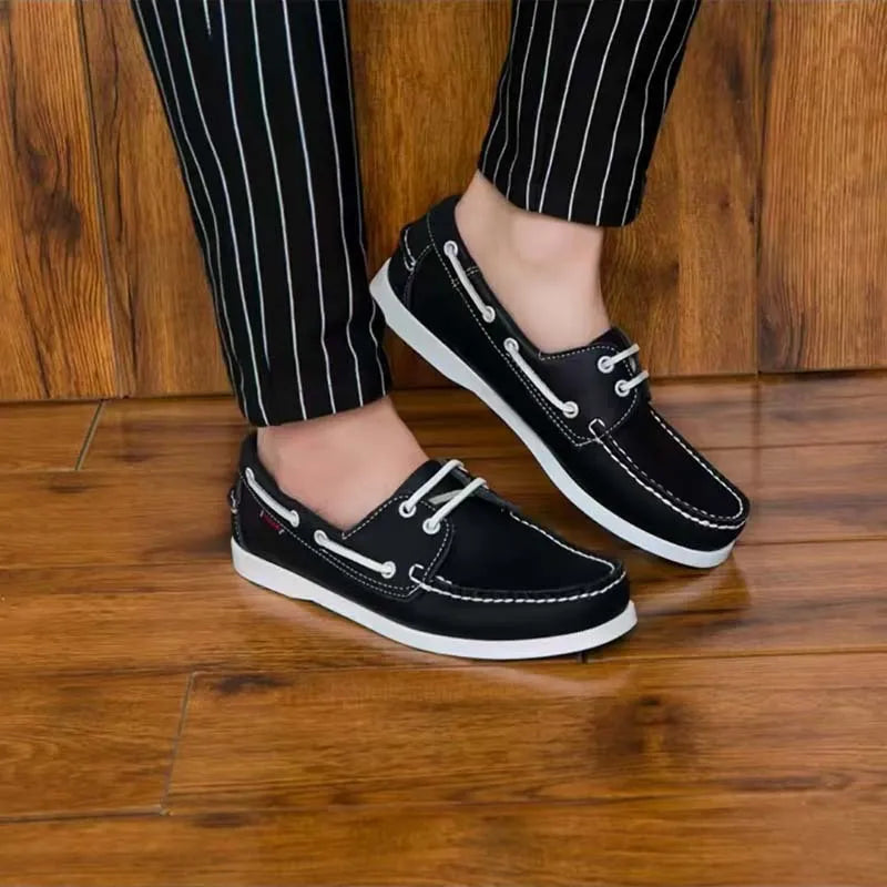 Men's British style casual shoes with artificial PU upper and flat heel.